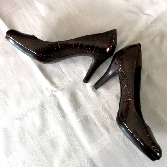 Anne Klein heels - Picture 4 of 4